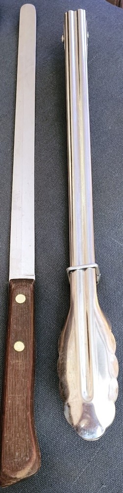 Flint Vanadium Bread Knife & Stainless Tongs