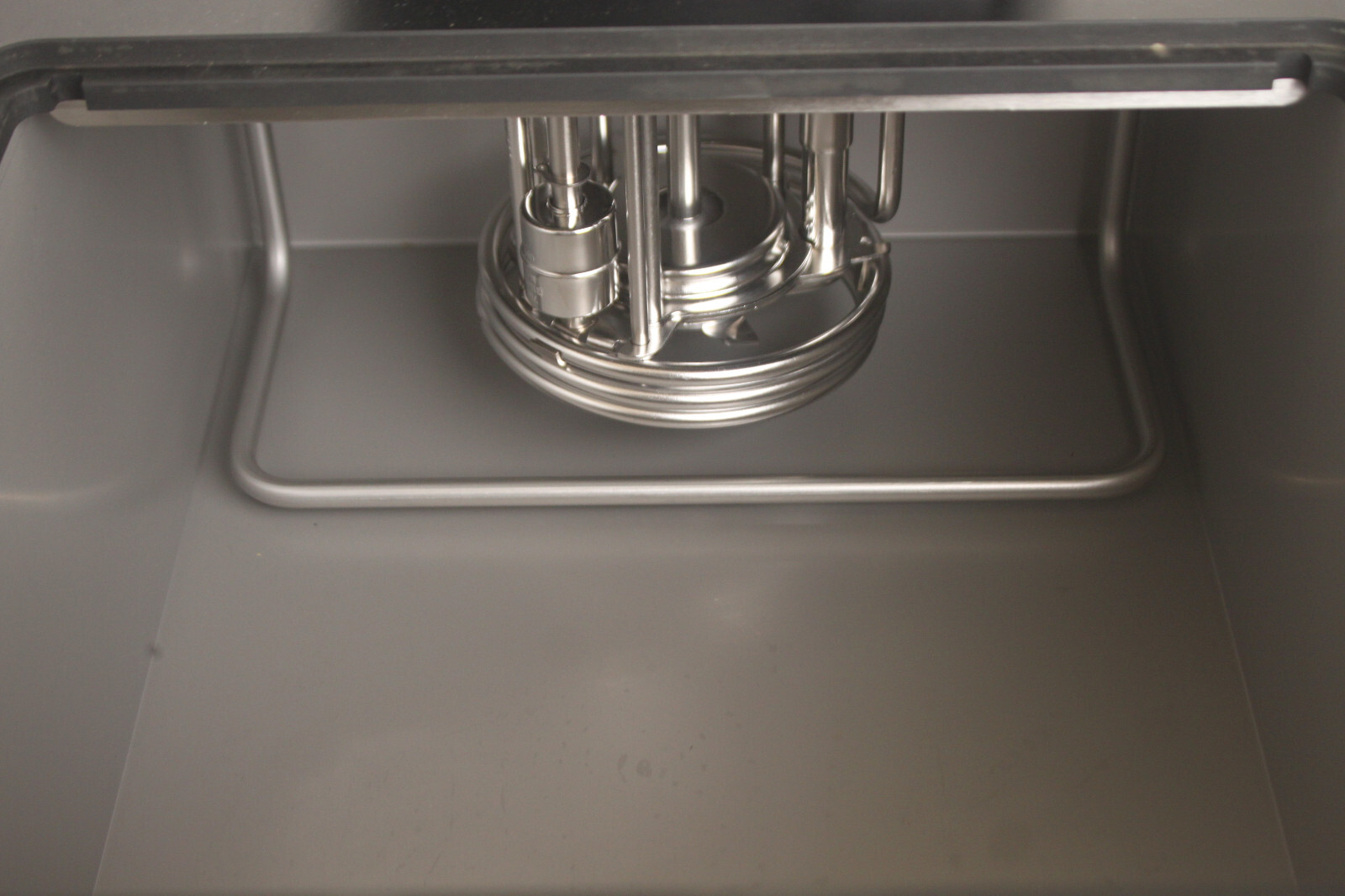 NEW VWR 89202-934 AD15H200-V11B AD 15L HT Heated Circulating Water Bath