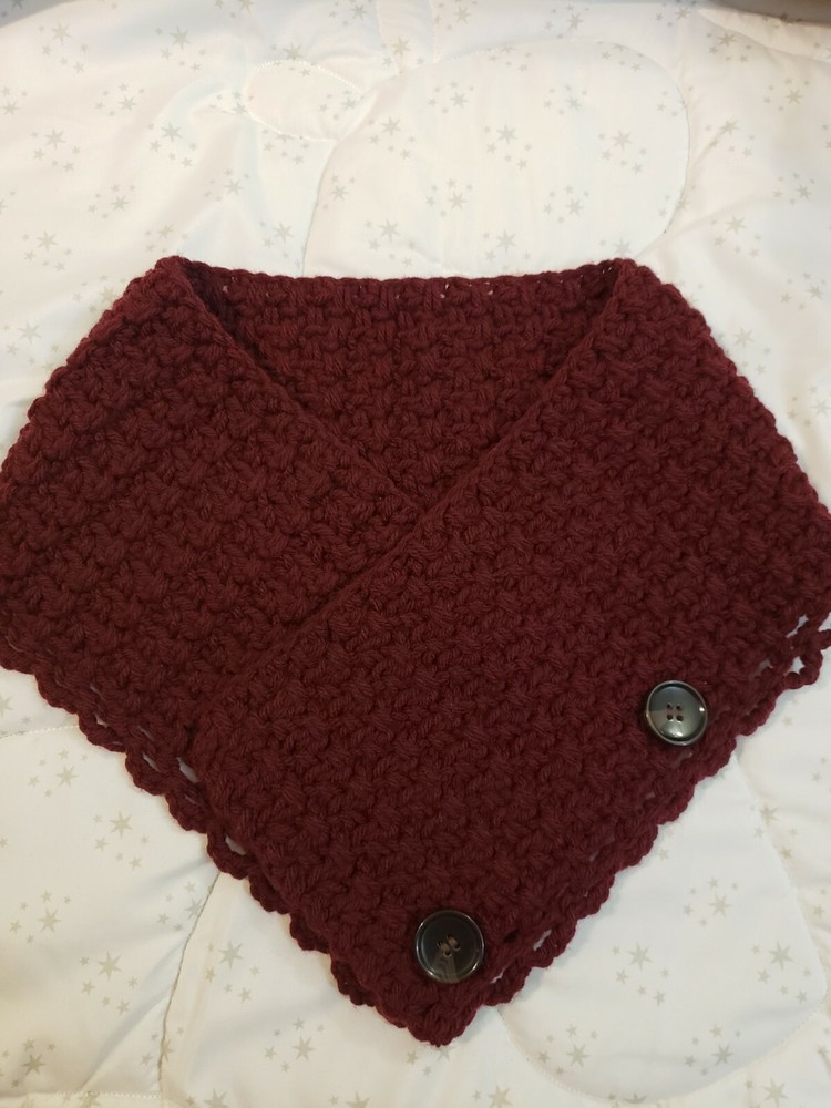 Hand Crochet marron rectangular scarf.