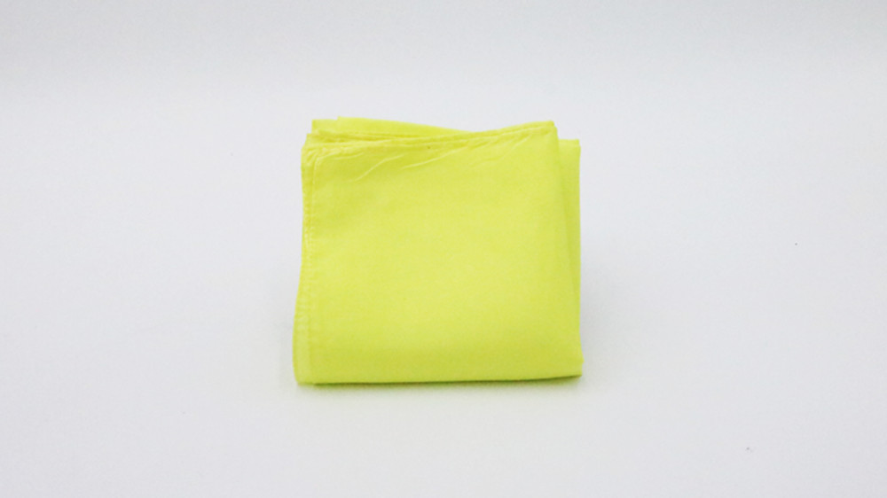 Silk 12 inch single (Light Yellow) Magic by Gosh - Trick