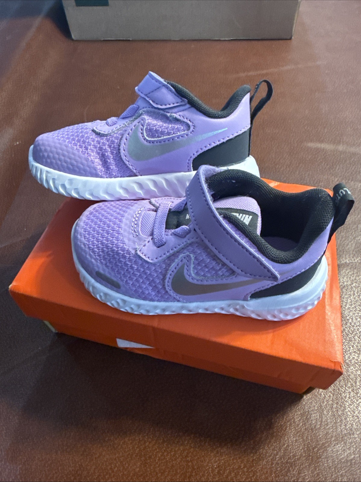 Nike Revolution 5 (TDV) “Lilac/Metallic Silver” - US 6c - BQ5673 509