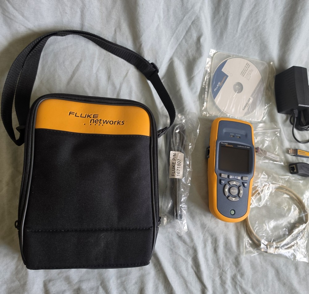 Fluke Networks LinkRunner AT 2000 Ethernet Network Connectivity Tester Set