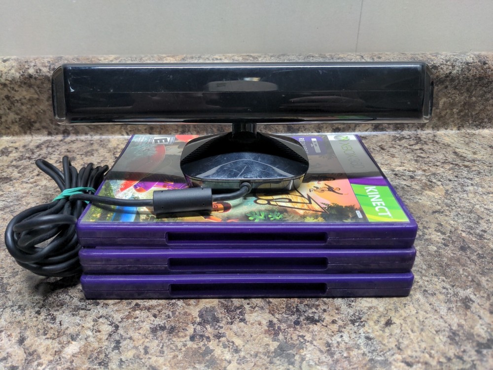 Microsoft Kinect Sensor For Xbox 360 3 Games Lot #ML