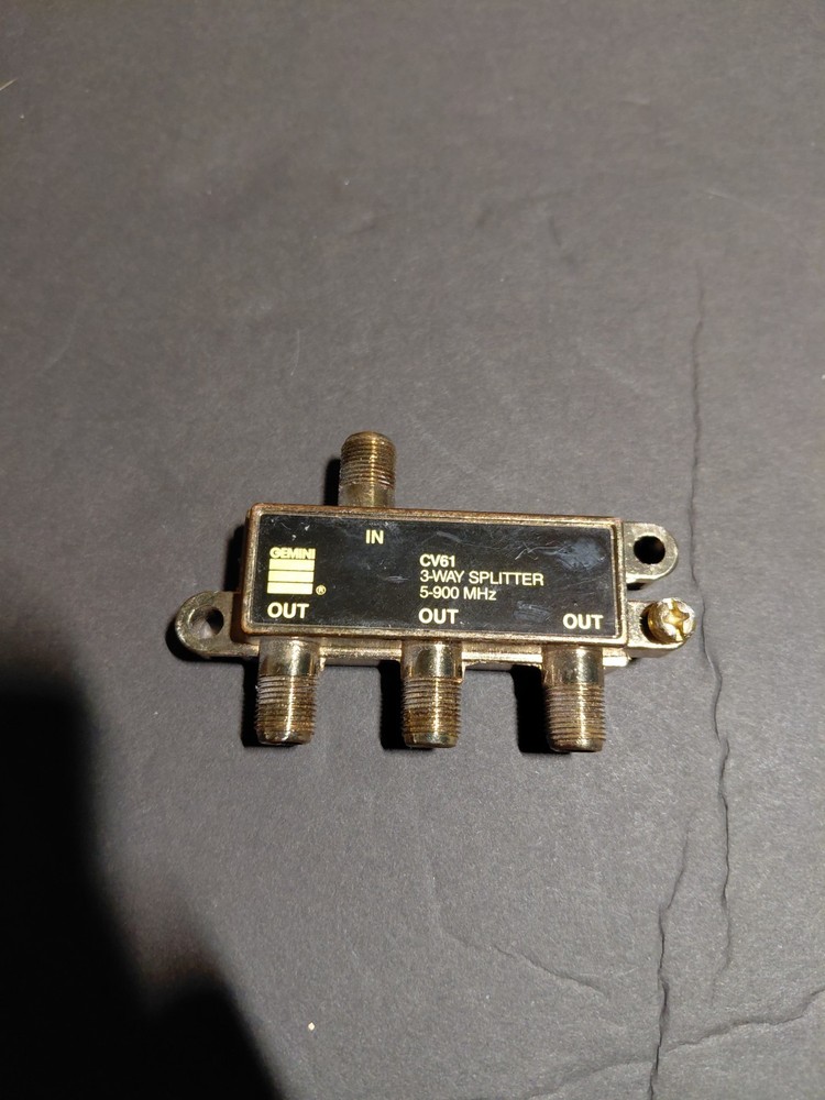 Gemini CV61 Three Way Splitter