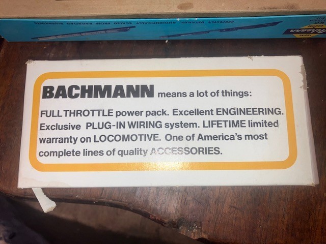 Bachmann Model Train Controller/Transformer for HO / N - Brown AC + DC