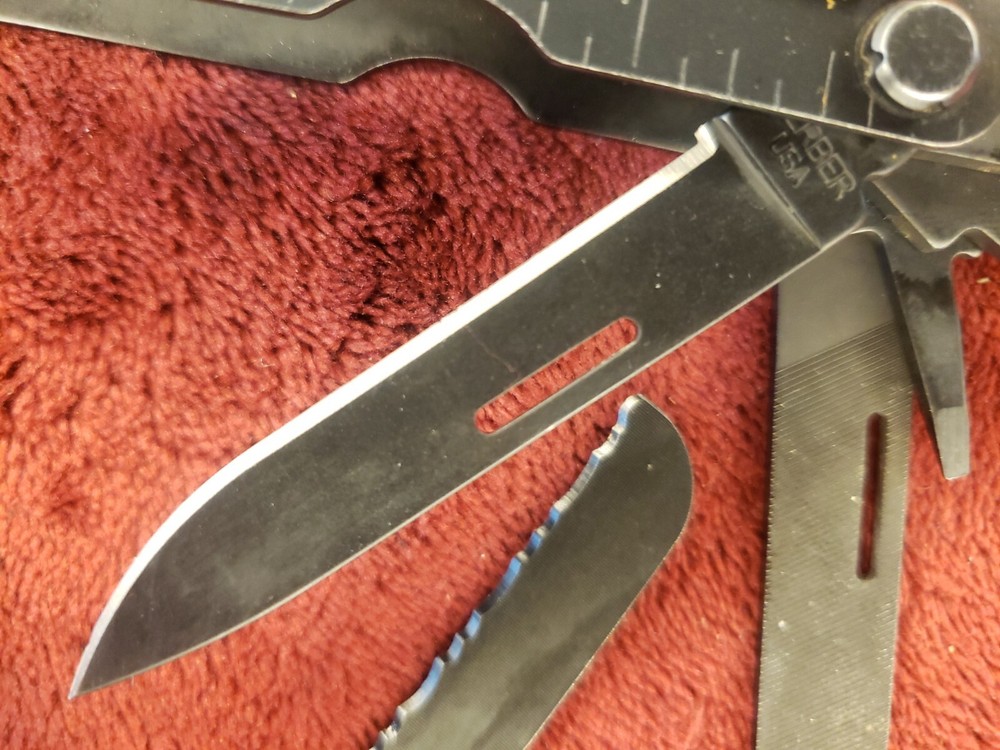 🔪 Gerber Multi Tool Black Needlenose MP600