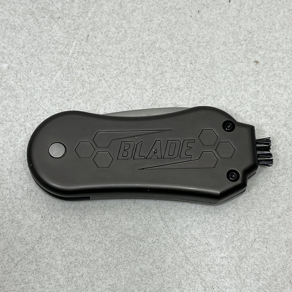 Callaway 4-in-1 Golf Multitool Spring Loaded Divot Tool w Ball Marker