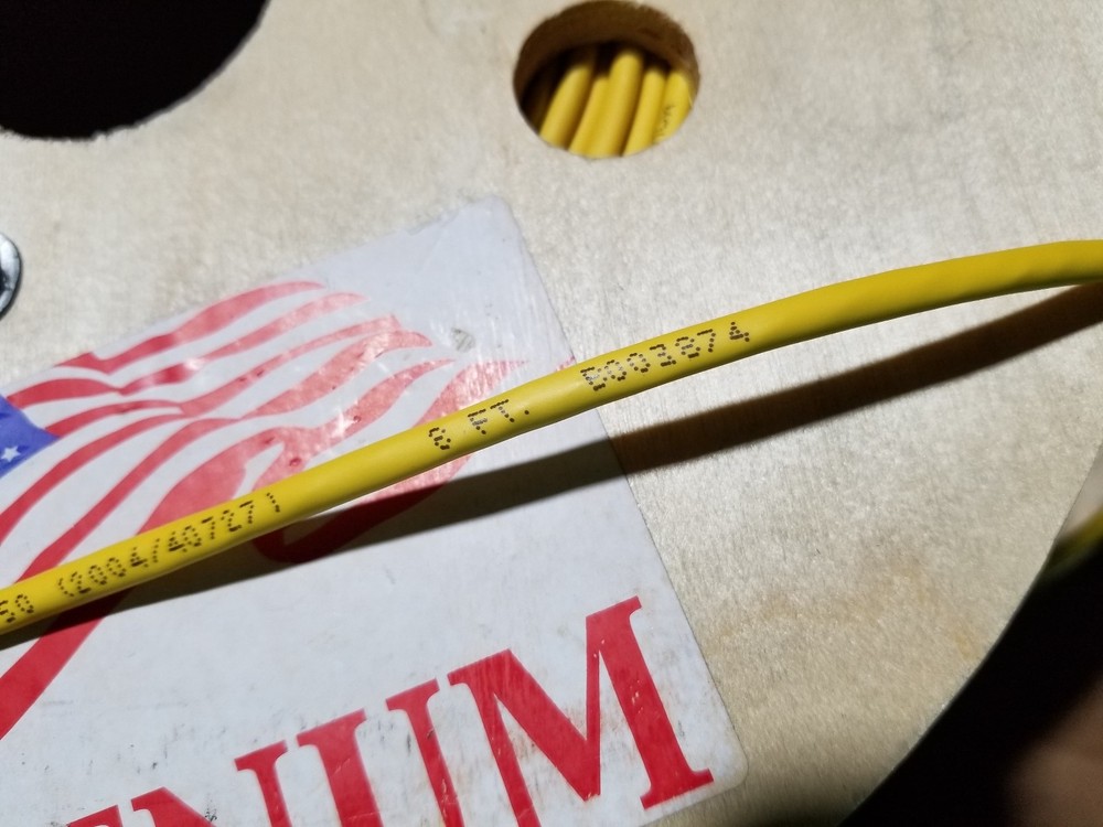 Belden Mohawk M57550 24/4P CAT5e LAN UTP Networking Cable Plenum Yellow /100ft