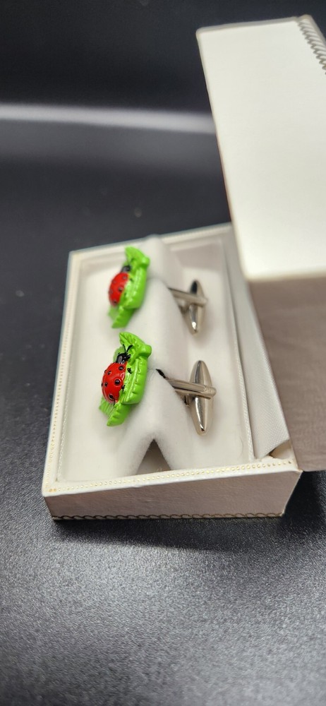 cufflinks