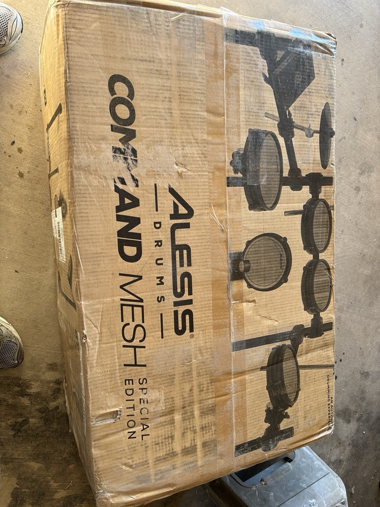 Alesis Command Mesh 8-piece Electronic Drum Kit - Special Edition