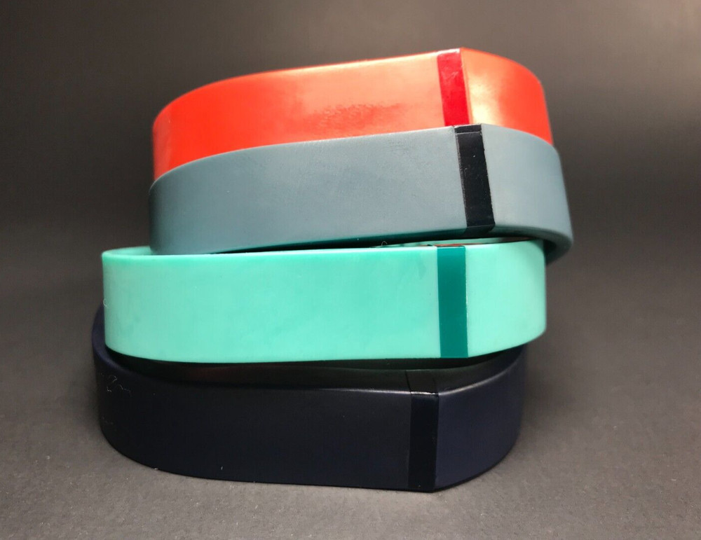 Fitbit Flex FB401 Wireless Activity Color Bands Size Small and USB Dongle
