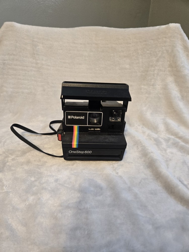 Polaroid One Step 600 Land Camera USED-UNTESTED