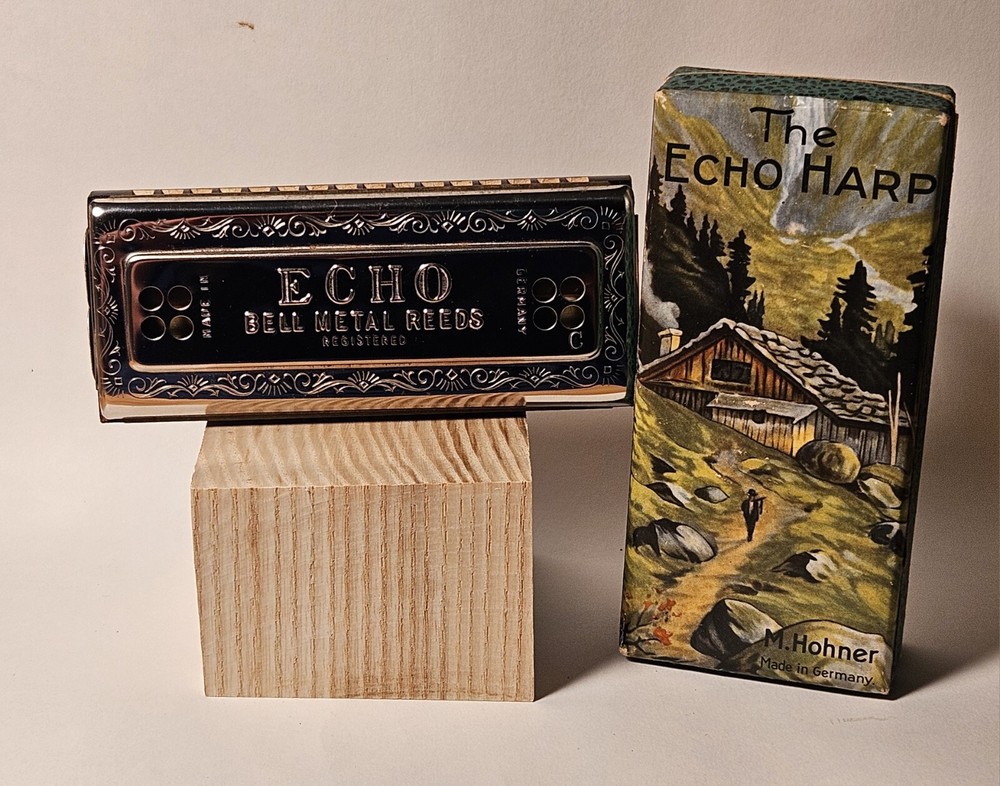 HOHNER ECHO HARMONICA Germany Case Vintage