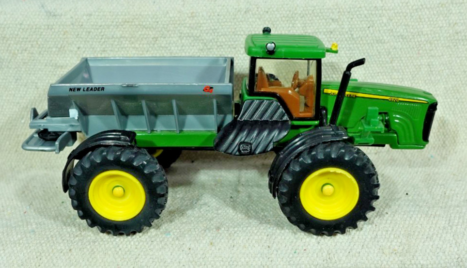 Ertl John Deere 4920 Nutrient Applicator