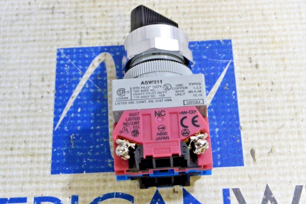 IDEC ASW211 SELECTOR SWITCH NEW IN BOX