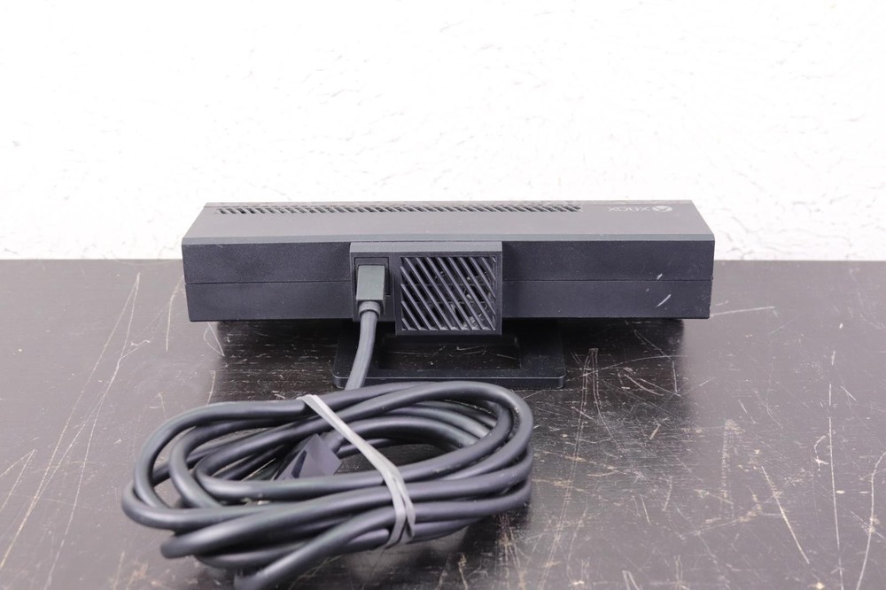 Microsoft Xbox One Kinect Wired Motion Sensor Black Model 1520 OEM