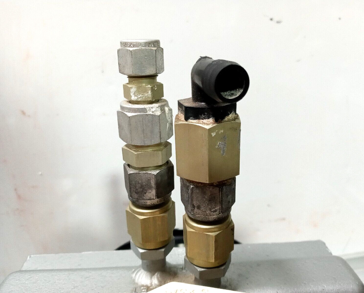 Lytron Liquid-To-Air Heat Exchanger 5210G1 985-260/Works