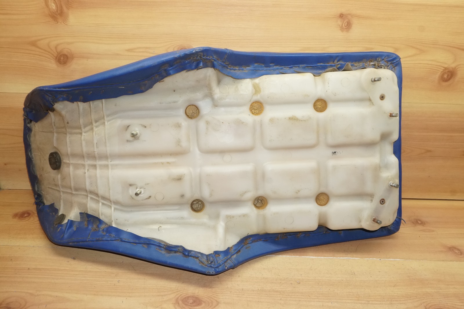 1983 1984 Honda ATC250R ATC250 ATC 250R OEM Seat Cover Foam Pan 77100-964-003