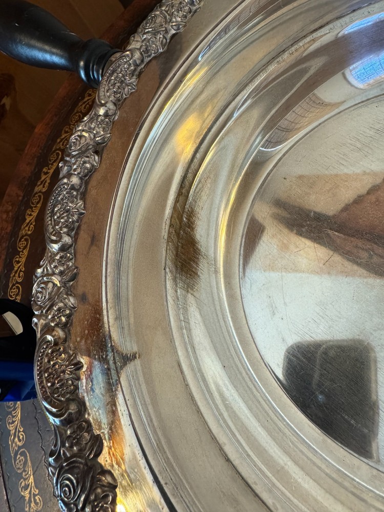 VTG WM Rogers Silverplate Round chafing Dish Pan w/ Wooden Handle & Lid 12"D