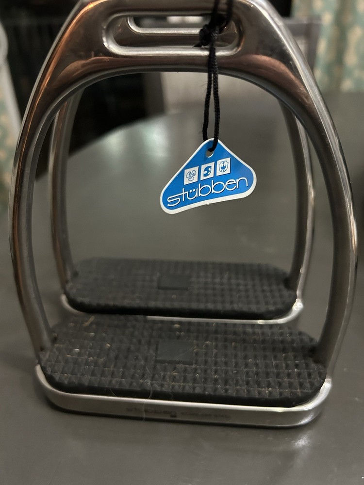 English Iron Stirrups - Unbranded