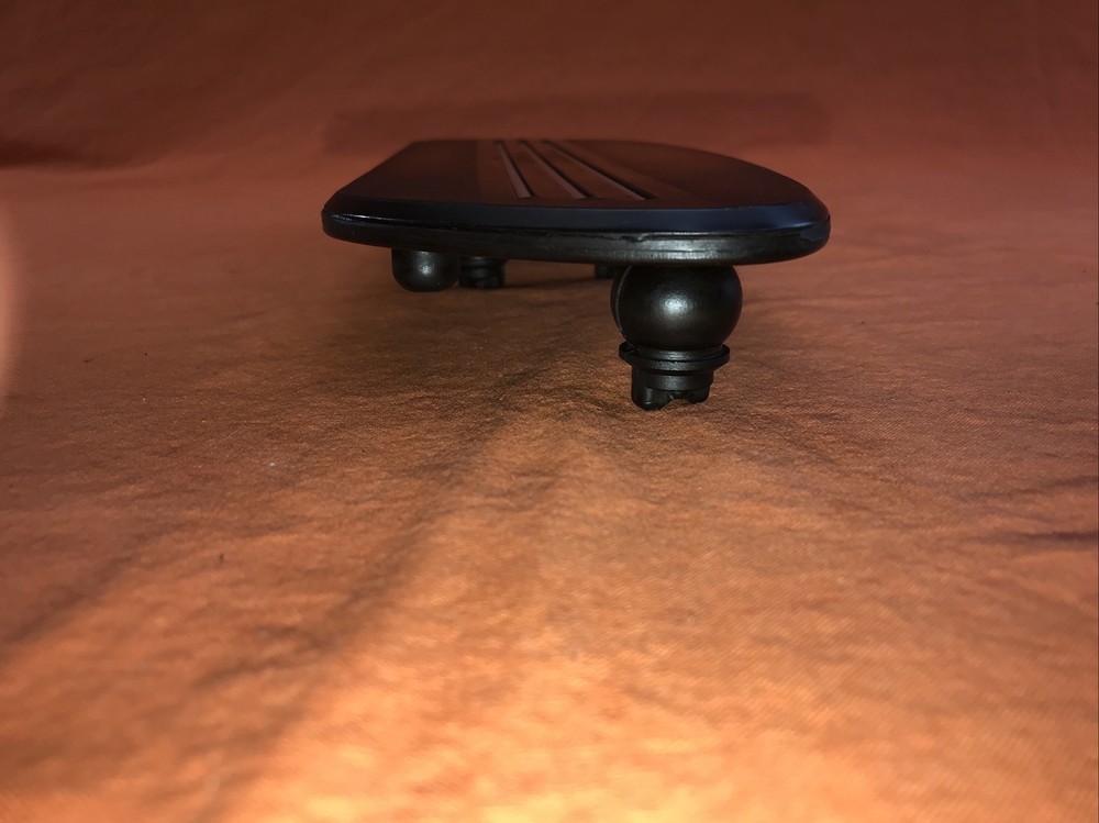 HARLEY-DAVIDSON GENUINE STREAMLINER FLOORBOARD RUBBER INSERT-RIGHT SIDE ONLY!