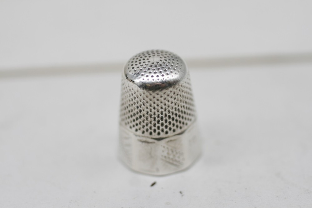 Antique #10 Sterling Silver Thimble Etched L6