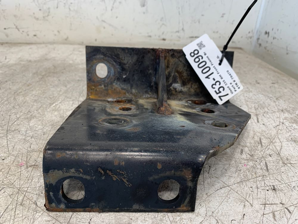 2009 Peterbilt 335 Frame Brackets (753-10098)