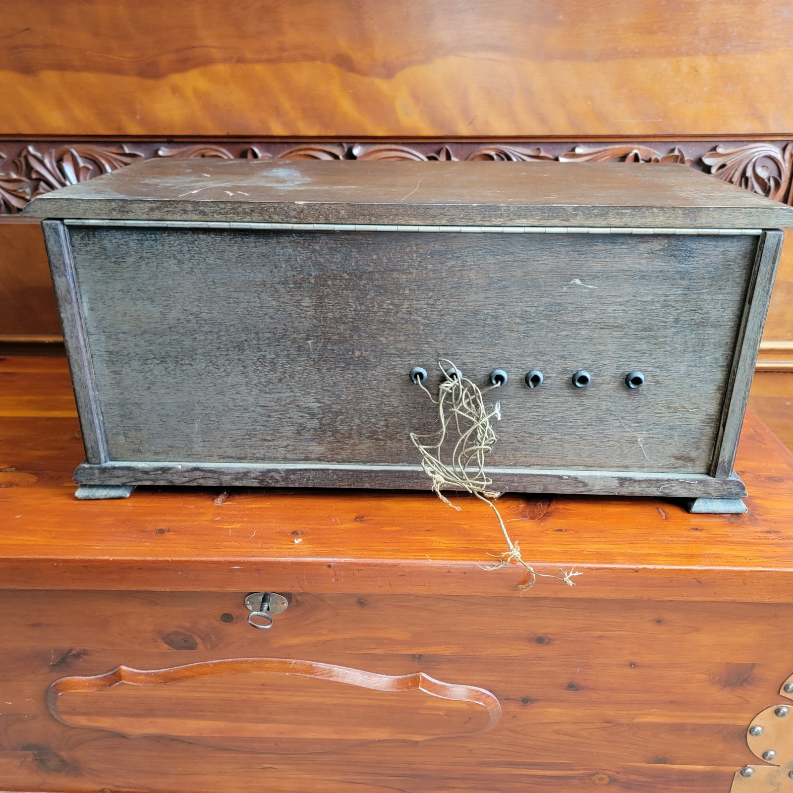 Antique Silvertone King-Hinners NEUTRODYNE in Wood Case 1924 Untested