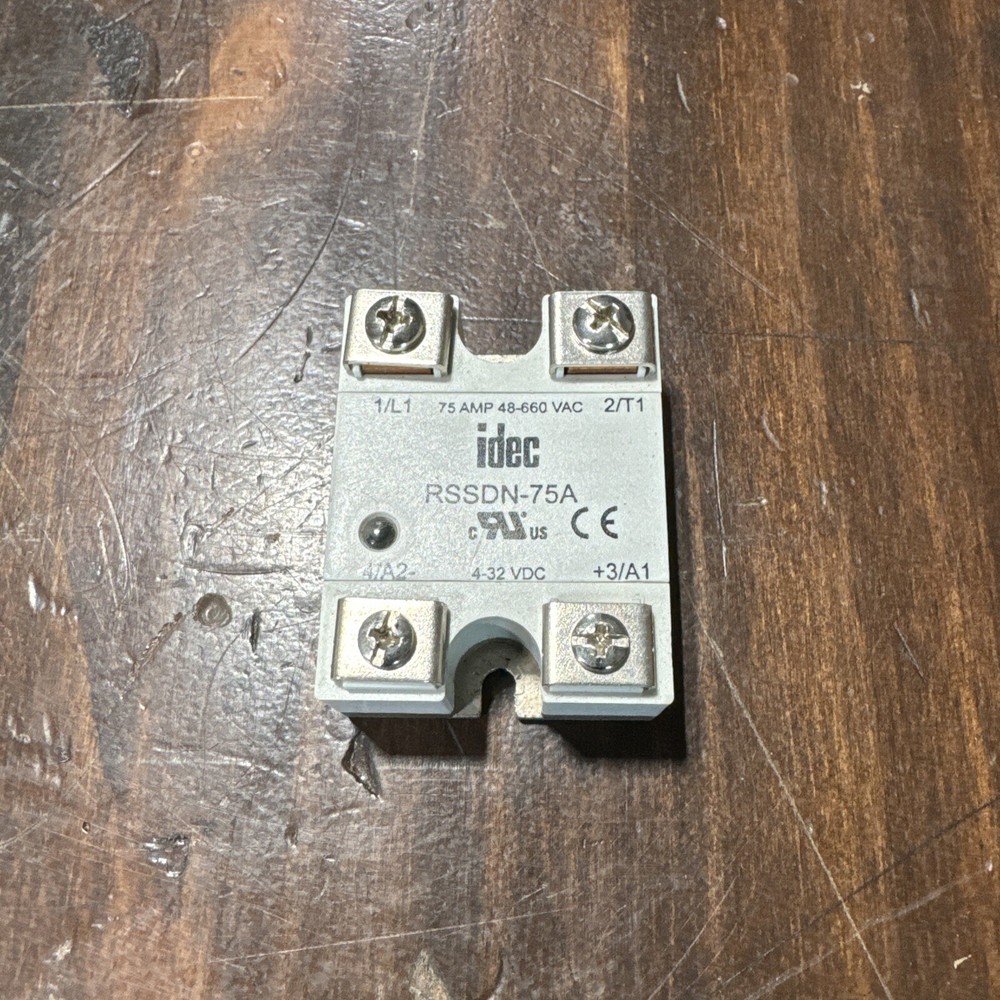 IDEC RSSDN-75A Solid State Relay