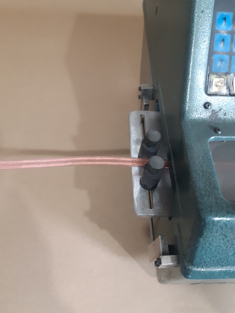 Carpenter Wire Cutting/Stripping Machine Model 34-1 For parts only