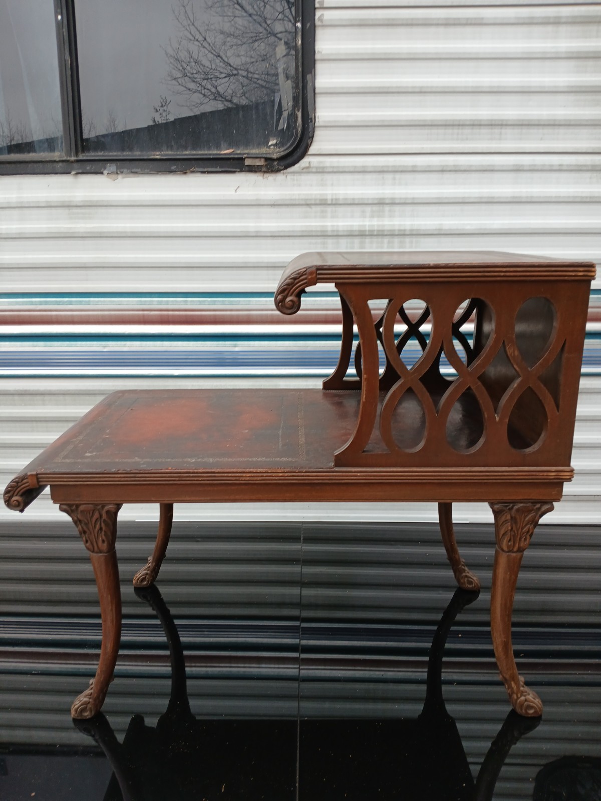 Vintage Townsend Grand Rapids French Provincial Leather Top