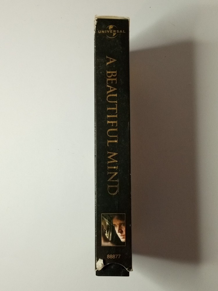 A Beautiful Mind (VHS, 2002, Awards Edition)