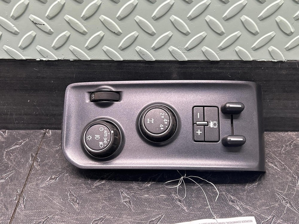 2016 Chevrolet Silverado 2500HD Trailer Brake Controller