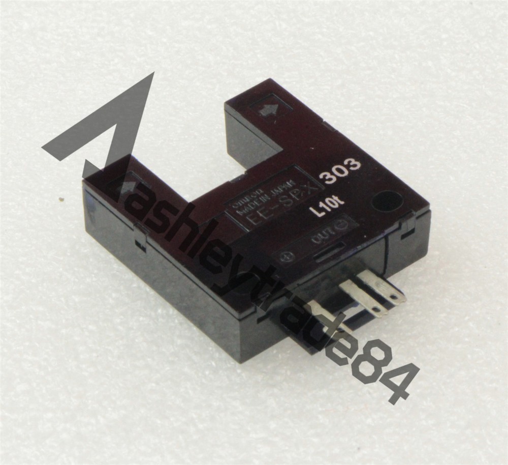 Omron EE-SPX303 Photoelectric Sensor NEW
