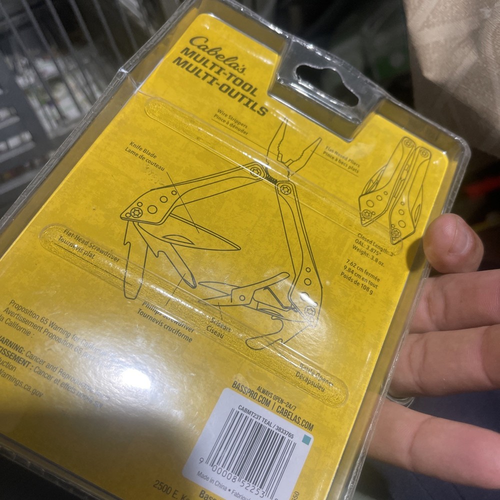 Cabelas’s 7-1 Tool Green Multi-Tool NEW