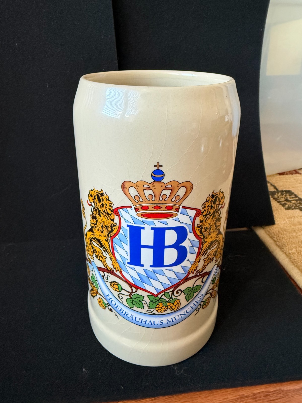 VTG Hofbrauhaus Munchen German Beer Stein Mug Germany Oktoberfest .5L 16 Oz.