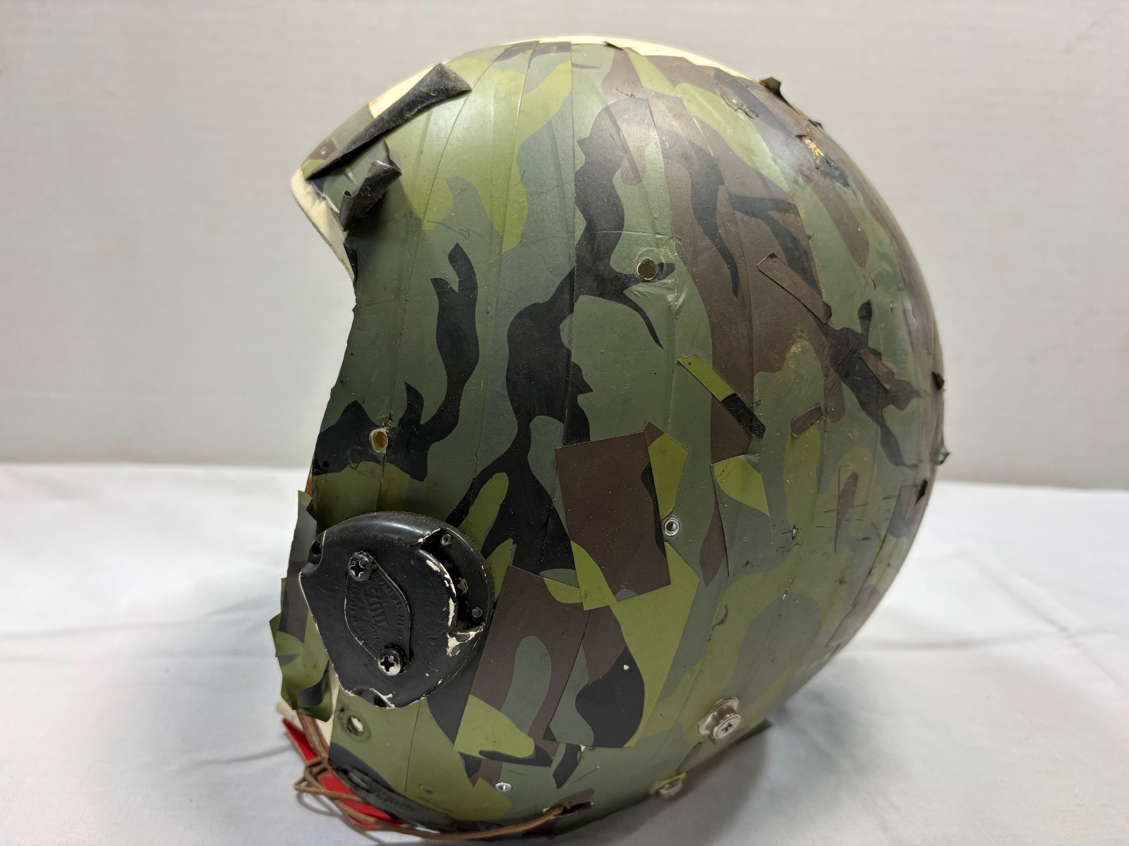 B-52 Camo Hgu-22 Flight Helmet Shell, used-demil Large semi Tape/bayos