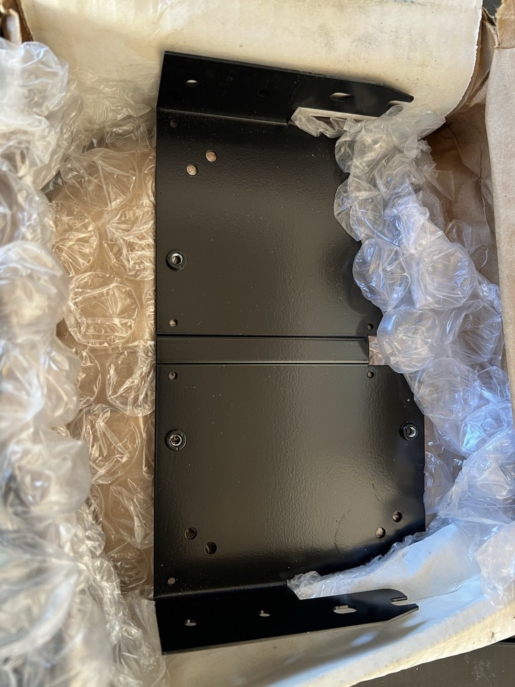 aquatic av amplifier mounting kit