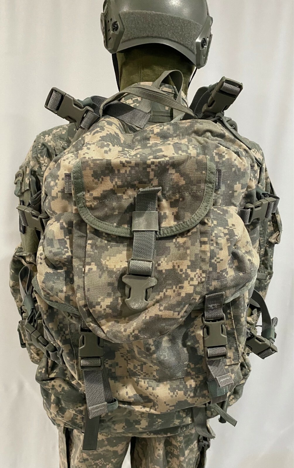 USGI MOLLE II Core Rifleman Kit Complete - ACU 21 Pieces