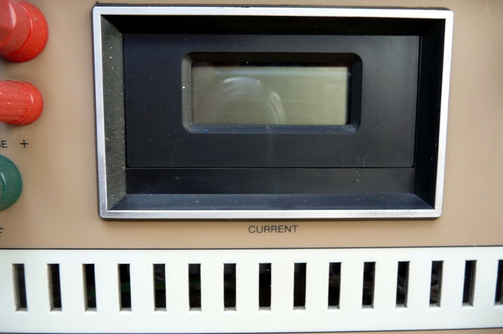 Schaffer NSG5004 BATTERY SIMULATOR