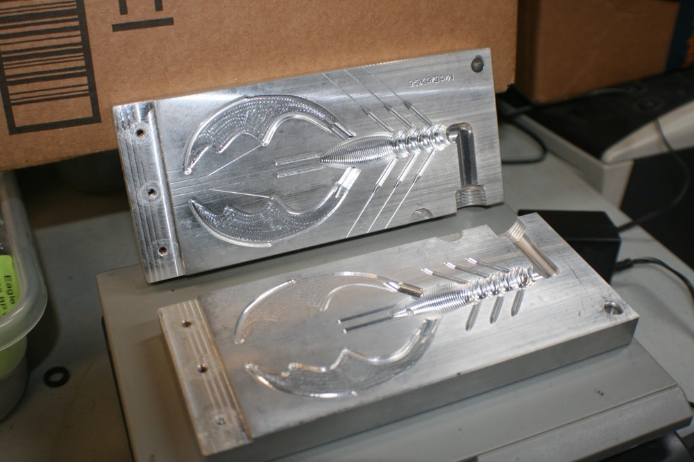 Do-It 5" Mad Dad molds W/claw mold