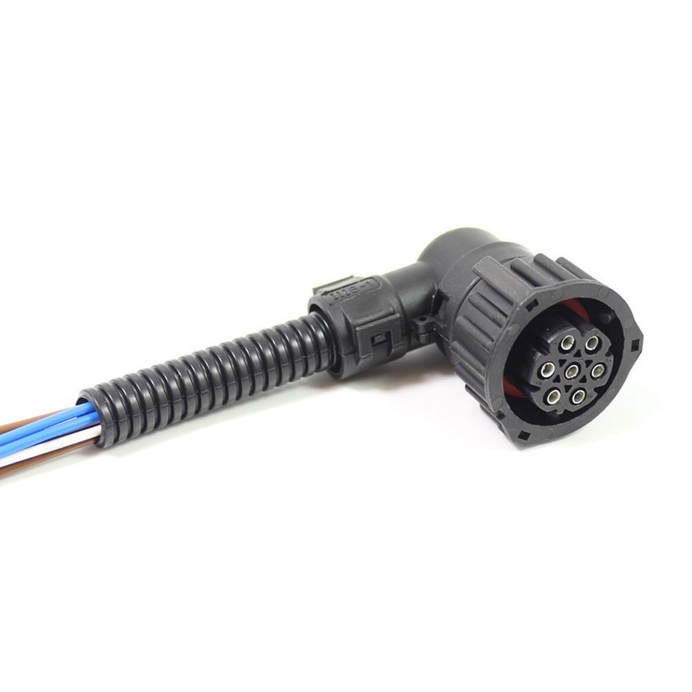 Practical Rear Tail Light Connector Solution for MercedesBenz Sprinter