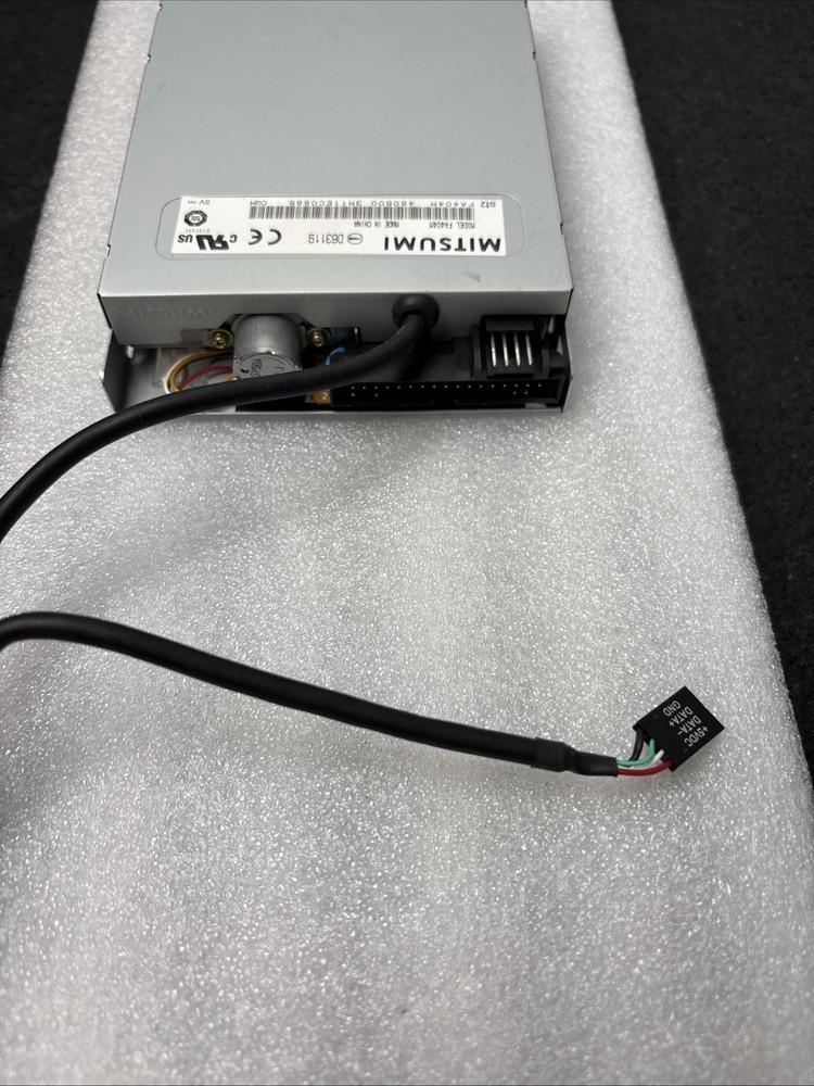 Mitsumi #FA404M Internal Floppy Drive and Card Reader Computer Components
