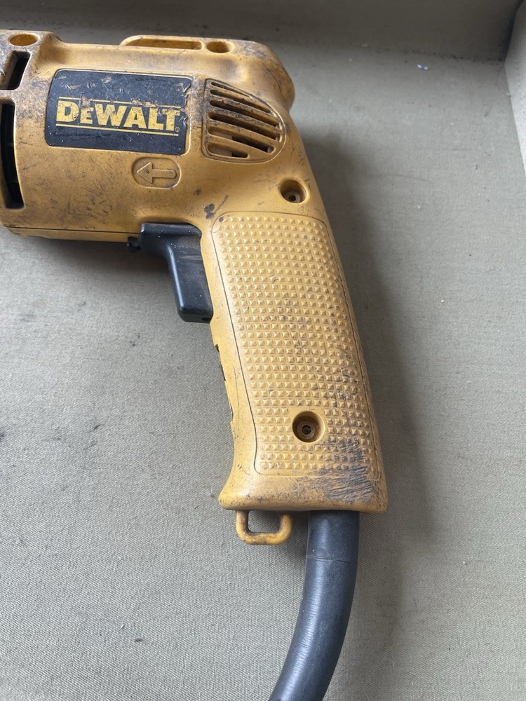 DEWALT DW106 VSR Corded 3/8" Keyless Chuck Variable Speed Reversible Drill