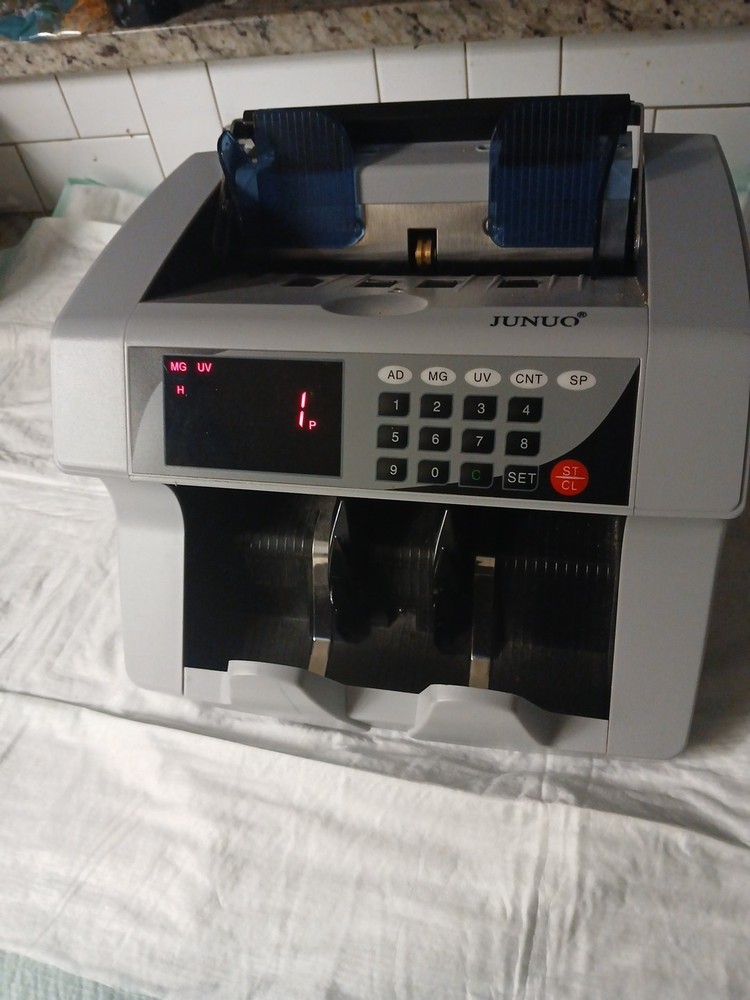 JUNUO MODEL 1504 CURRENCY COUNTER