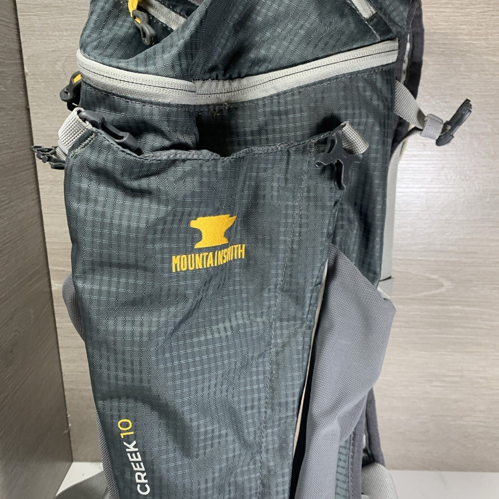 Mountainsmith Clear Creek 10L Hydration Backpack 1 lb 6 oz - Gray