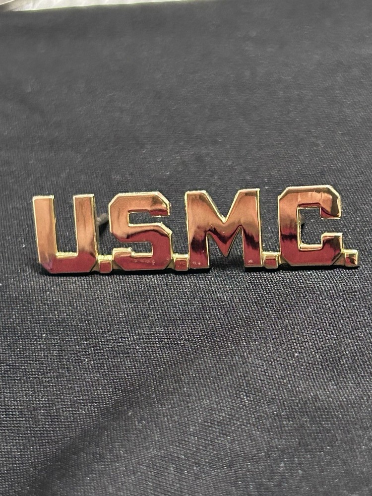 USMC Script Pin US MARINES (P38-3)
