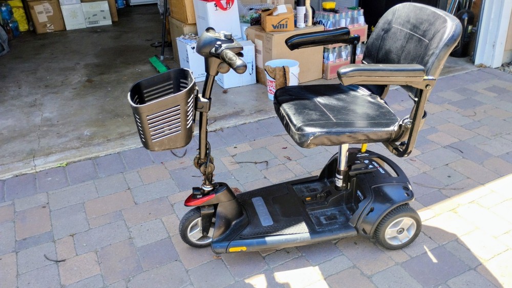 Pride GoGo 3-Wheel Scooter