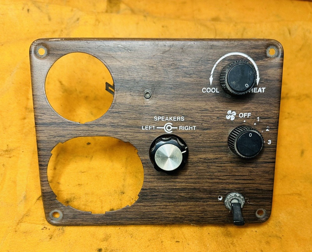 Freightliner Control Dash Panel
