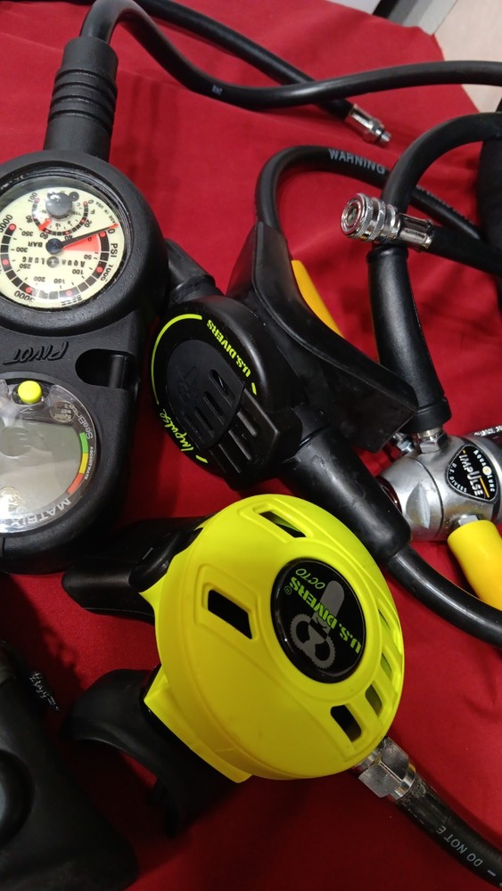 U.S. Divers Regulator Set Aqua Lung Gauge-matrix SeaBrite-UNTESTED